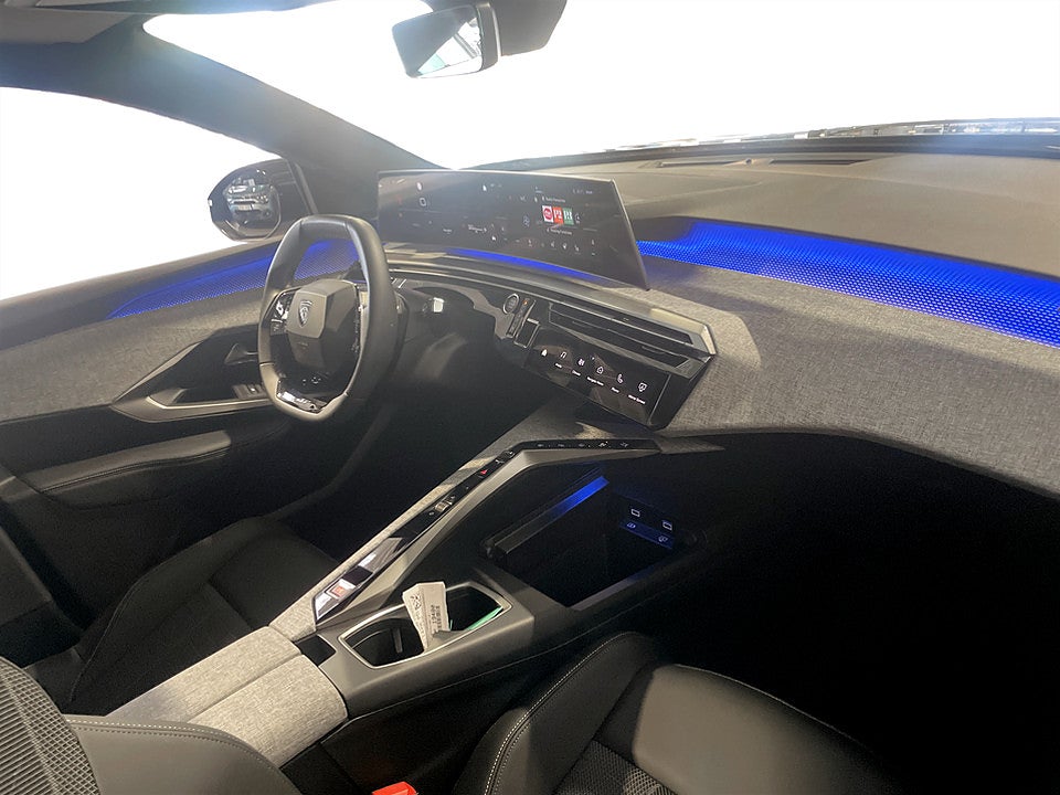 Bild på Peugeot 3008 GT Hybrid 145hk Aut B-KAMERA CARPLAY