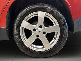 Peugeot 2008 1.6 BlueHDi Ny Bes/SoV-Däck/Värmare/Drag – bild 14