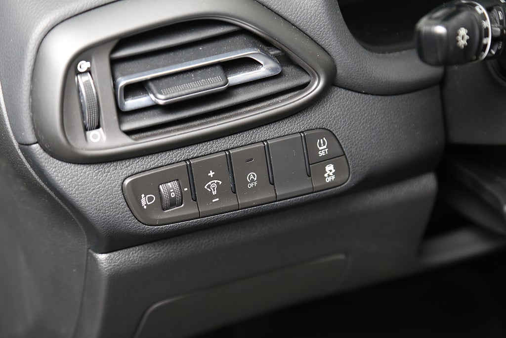 Hyundai i30 1,0 T-GDi FWD 48V MHEV Essential 120hk Kombi 1ägare 2021