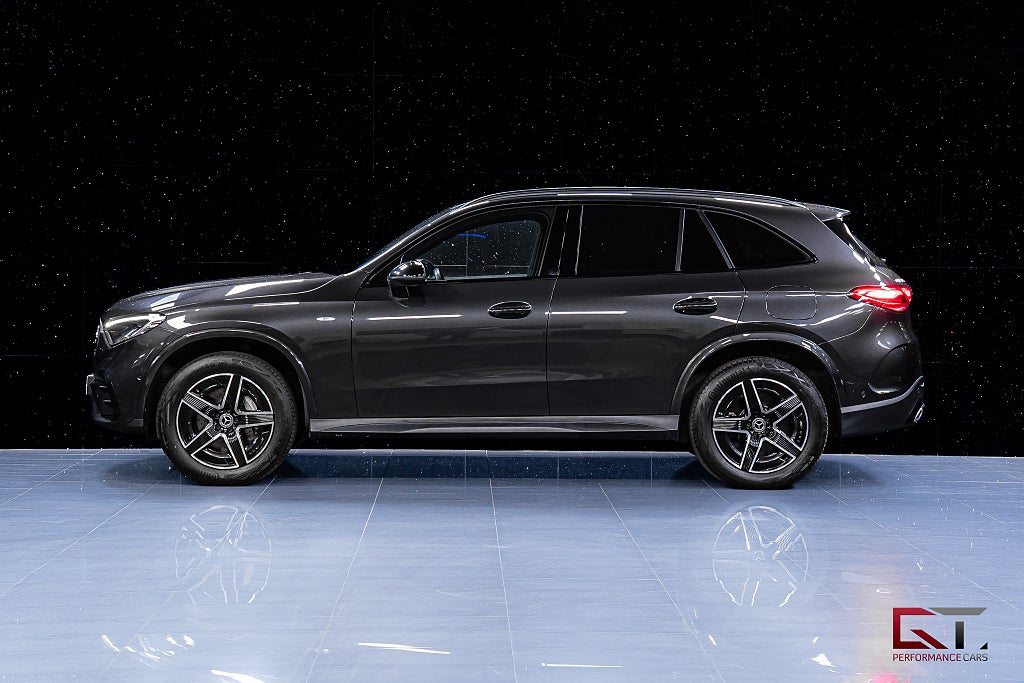 Mercedes-Benz GLC 300 e 4MATIC AMG MOMS Burmester Drag ACC Akustikrutor