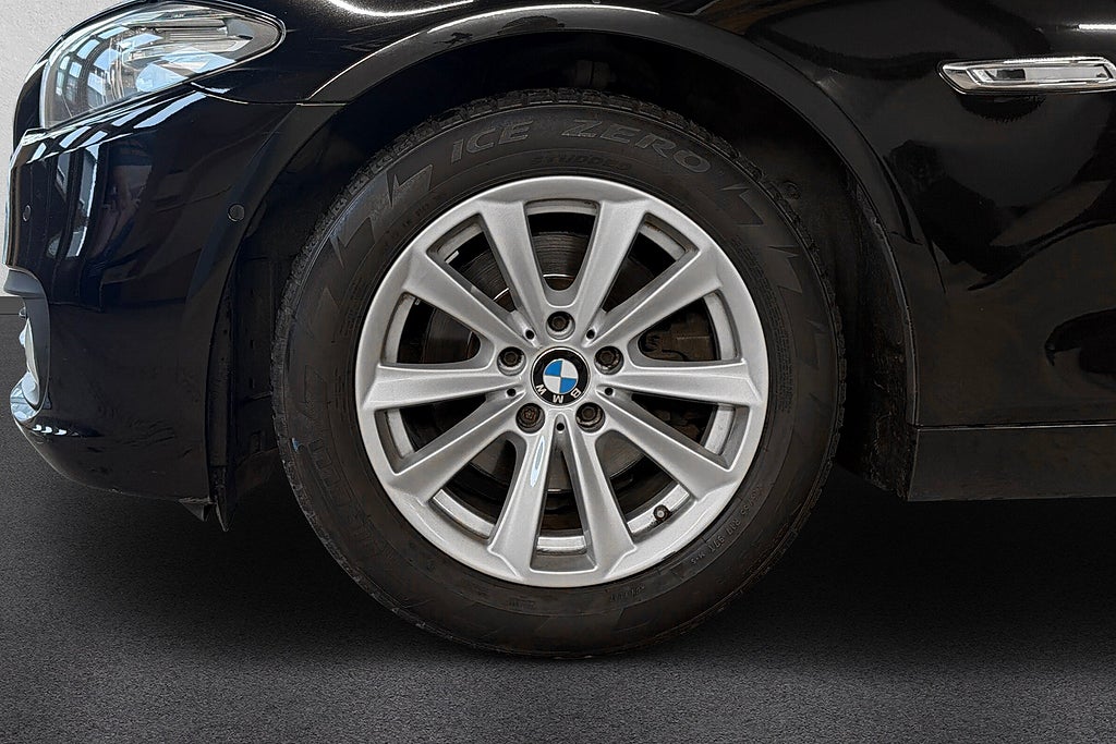 BMW 520d xDrive Touring Steptronic B-Kamera Dragkrok 2-Ägare