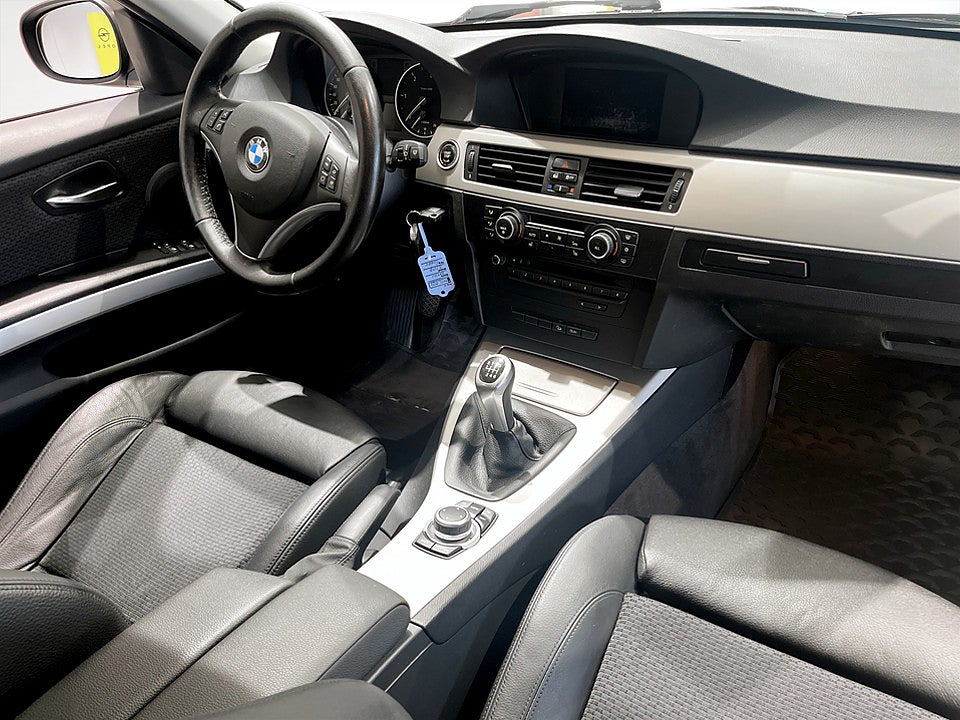 Bild på BMW 320D Touring 184hk Xdrive BLUETOOTH