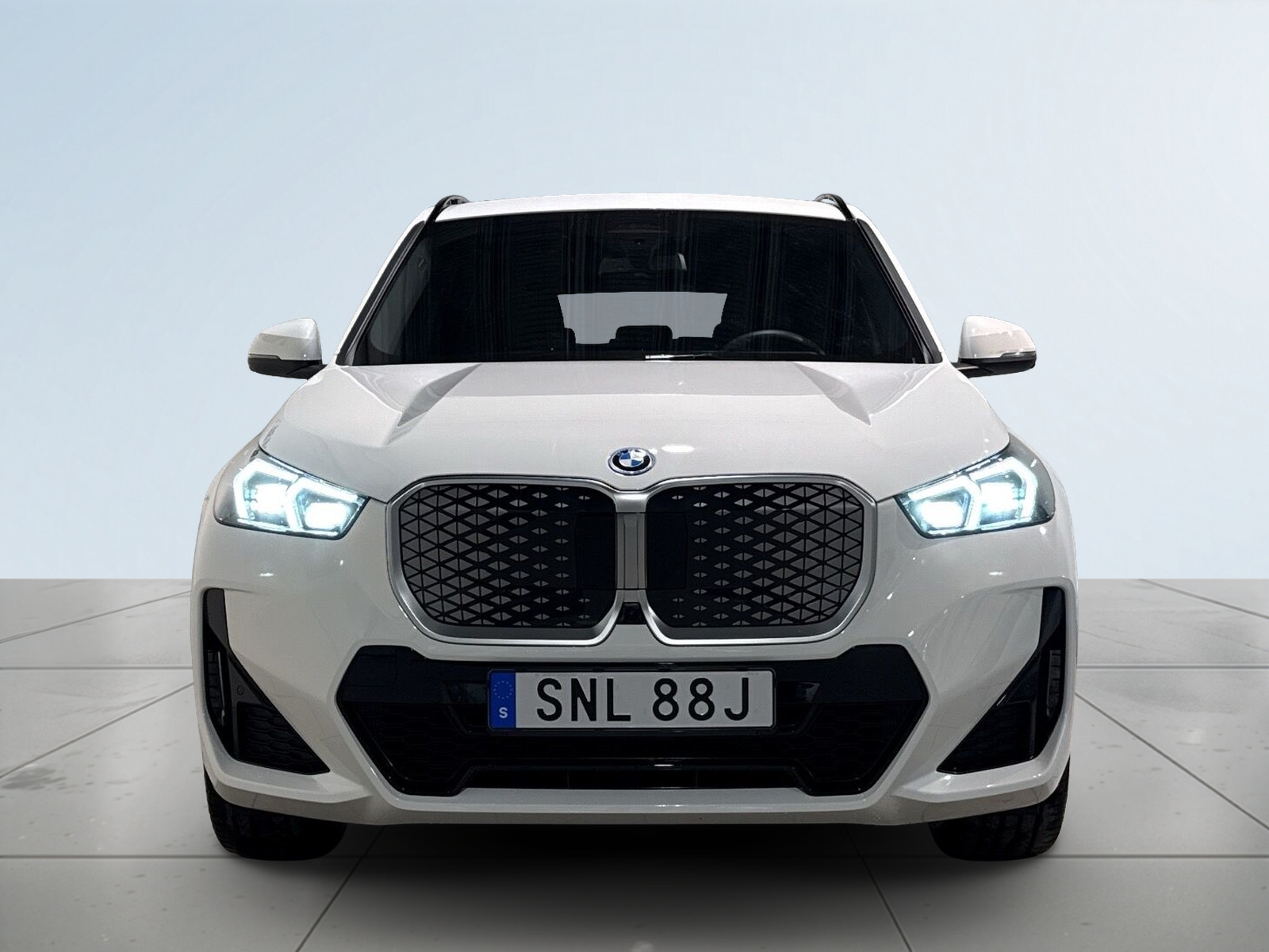 BMW iX1 xDrive30 M Sport Drag 2025, bild 2/47