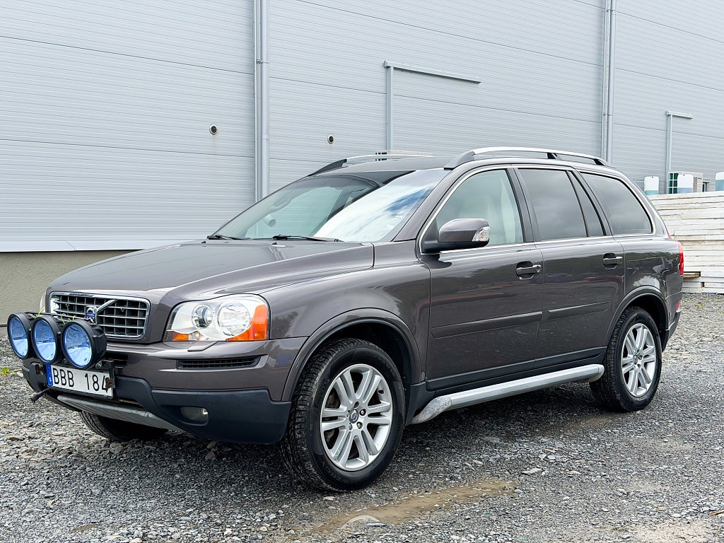 Volvo XC90 7-seater D5 AWD Summum |nyservad | 2 brukare |nya däck 