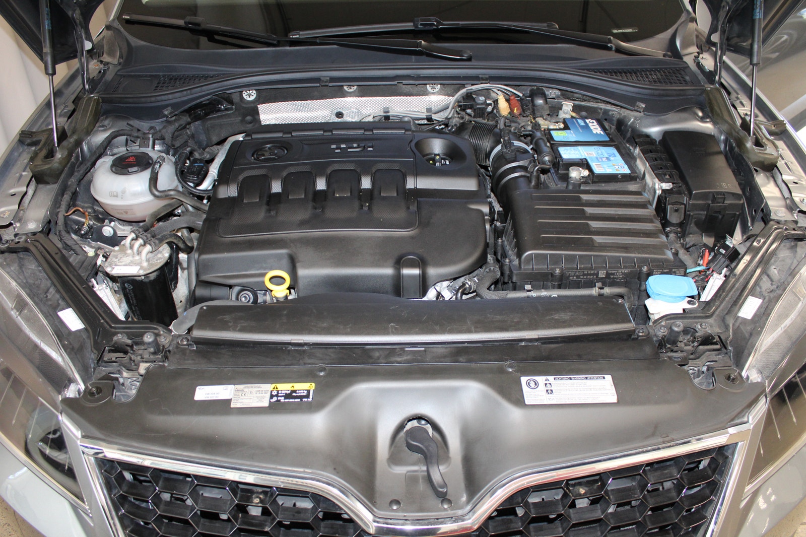 Skoda Superb 2.0 TDI 4x4 SCR Business Edition, L&K, Drag, Värmare 2019 - miniatyr 17