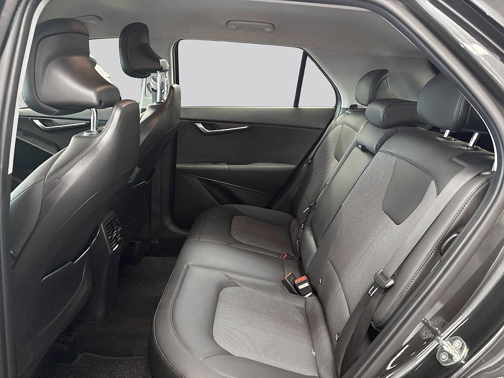 Kia Niro PHEV DCT Action
