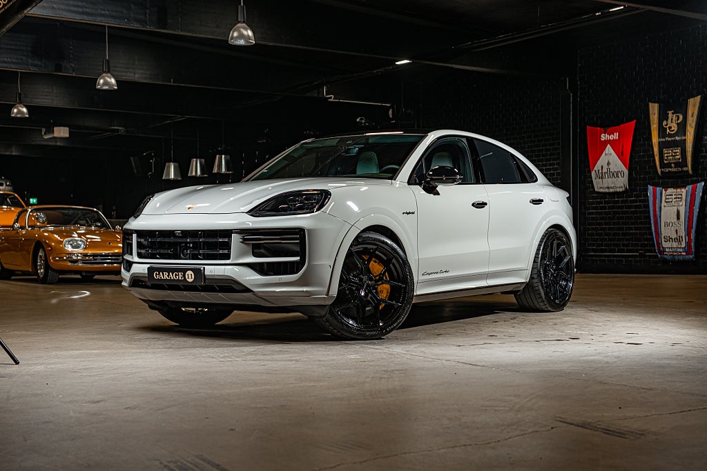 Porsche Cayenne Turbo E-Hybrid Coupé / Vossen / Pass.display