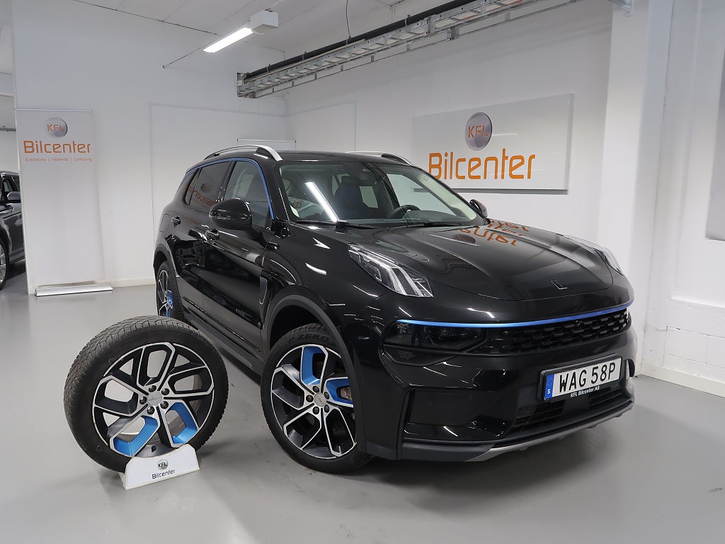 Lynk & Co 01 PHEV V-Däck ingår 360°-Infinity-Pano-Elstol-Navi-CarPla