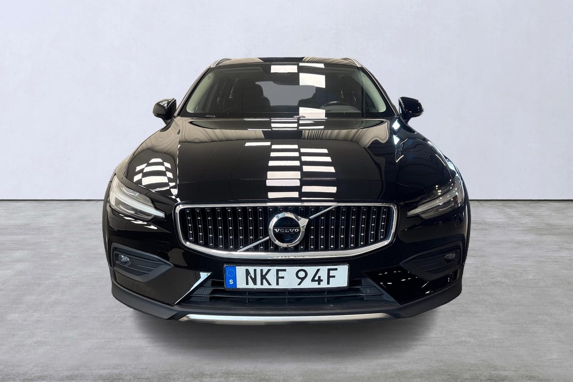 Volvo V60 Cross Country 2021, photo 7/10
