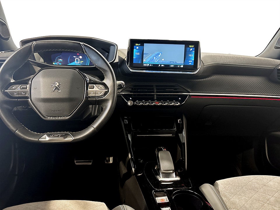 Bild på Peugeot E-2008 GT 50kWh 136hk Aut CARPLAY P-SENSORER