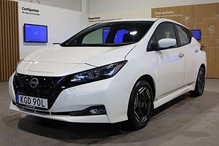 Halvkombi Nissan Leaf 1 av 19