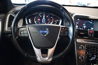 SUV Volvo XC60 14 av 25