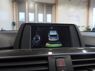 Kombi BMW 320 18 av 22