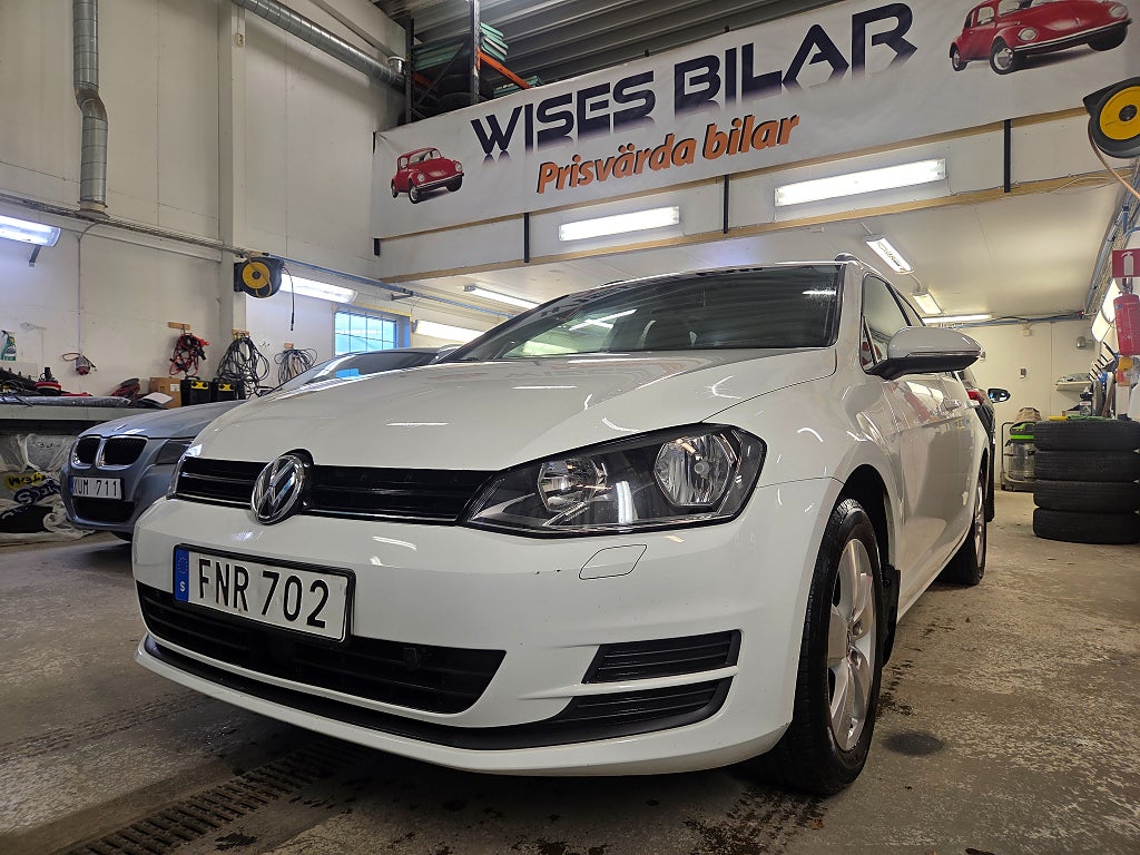 Volkswagen Golf 1.2TSI Automat 11000 Mil  1,95% Räntekamp.