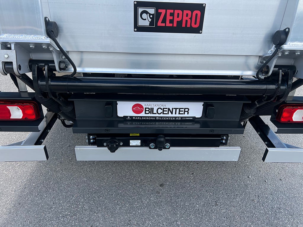 Iveco Daily 72C14E AirPro Skåpbil med Z-Lift, ELBIL