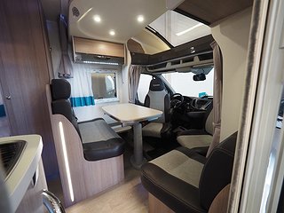 Husbil-halvintegrerad Chausson Flash 515 4 av 15