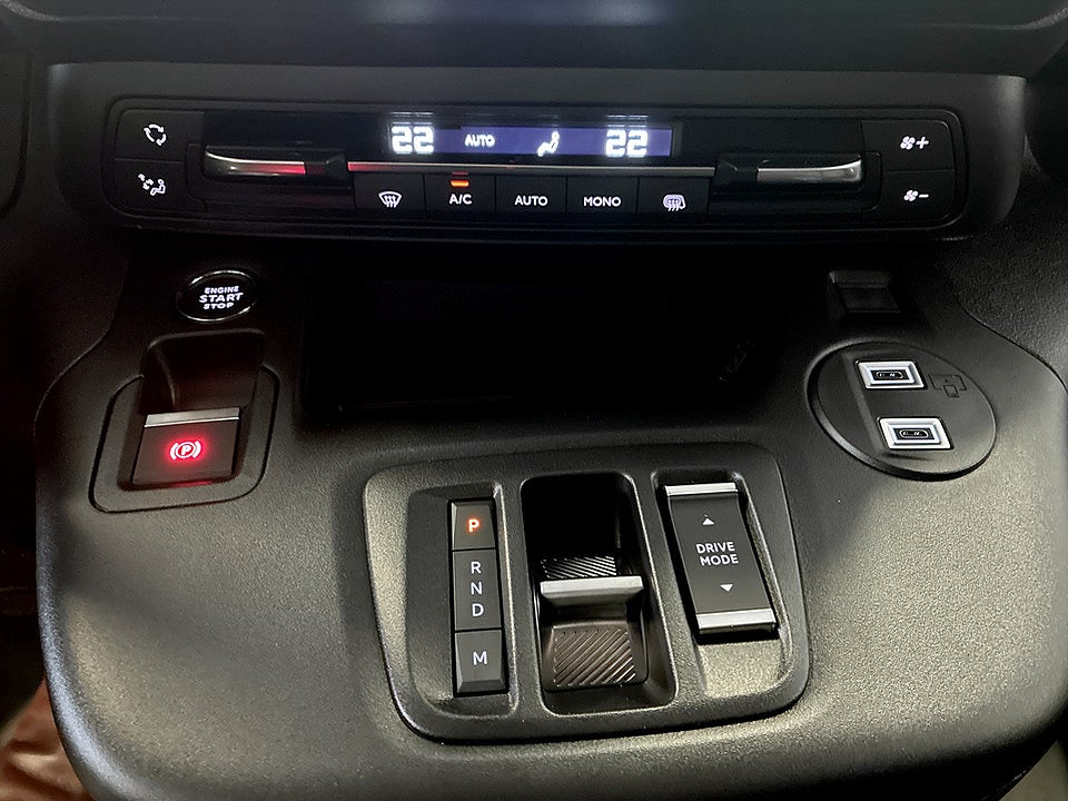 Bild på Peugeot Partner Plus 130hk Aut L2 - EDITION! SERVICE & VINTERHJUL INGÅR