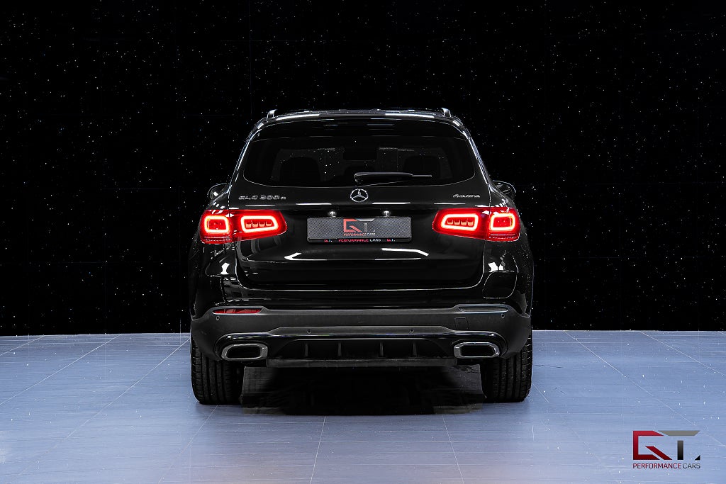 Mercedes-Benz GLC 300 e 4M AMG MOMS Pano Bur Luftfjädring Cockpit Akustik