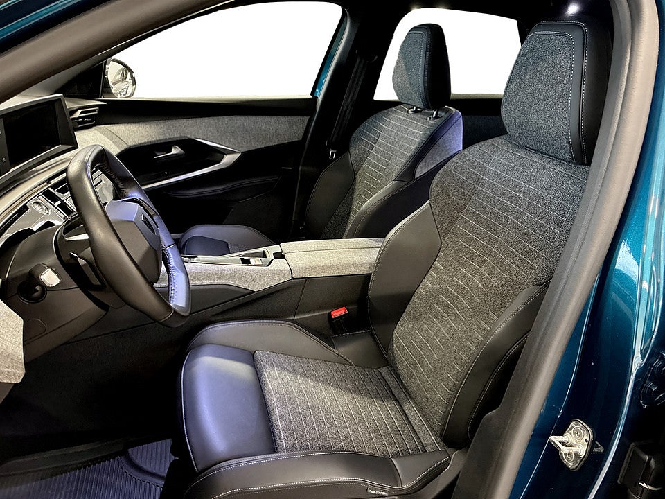 Bild på Peugeot 3008 Allure Hybrid 145hk Aut B-KAMERA CARPLAY