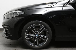 Halvkombi BMW 118I 8 av 23