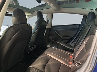 Tesla Model 3 Long Range AWD Pvärm Pano GPS Autopilot Kamera SoV
