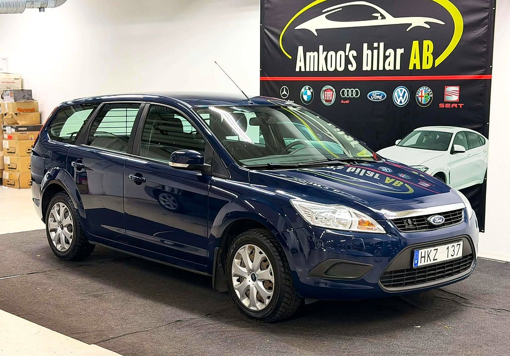 Ford Focus Kombi 1.8 Flexifuel Titanium, Trend.