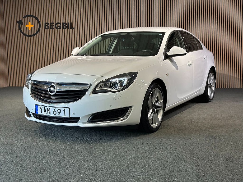 Opel Insignia 2.0 CDTI 4x4 Automat Business | CARPLAY | VÄRMARE | Dragkrok I G