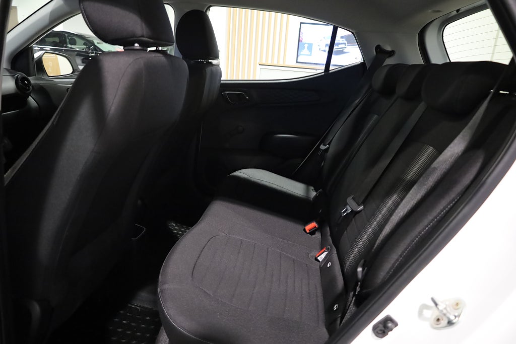 Hyundai i10 1.0 blue AUT Essential CarPlay Rattvärme Leasbar 2022