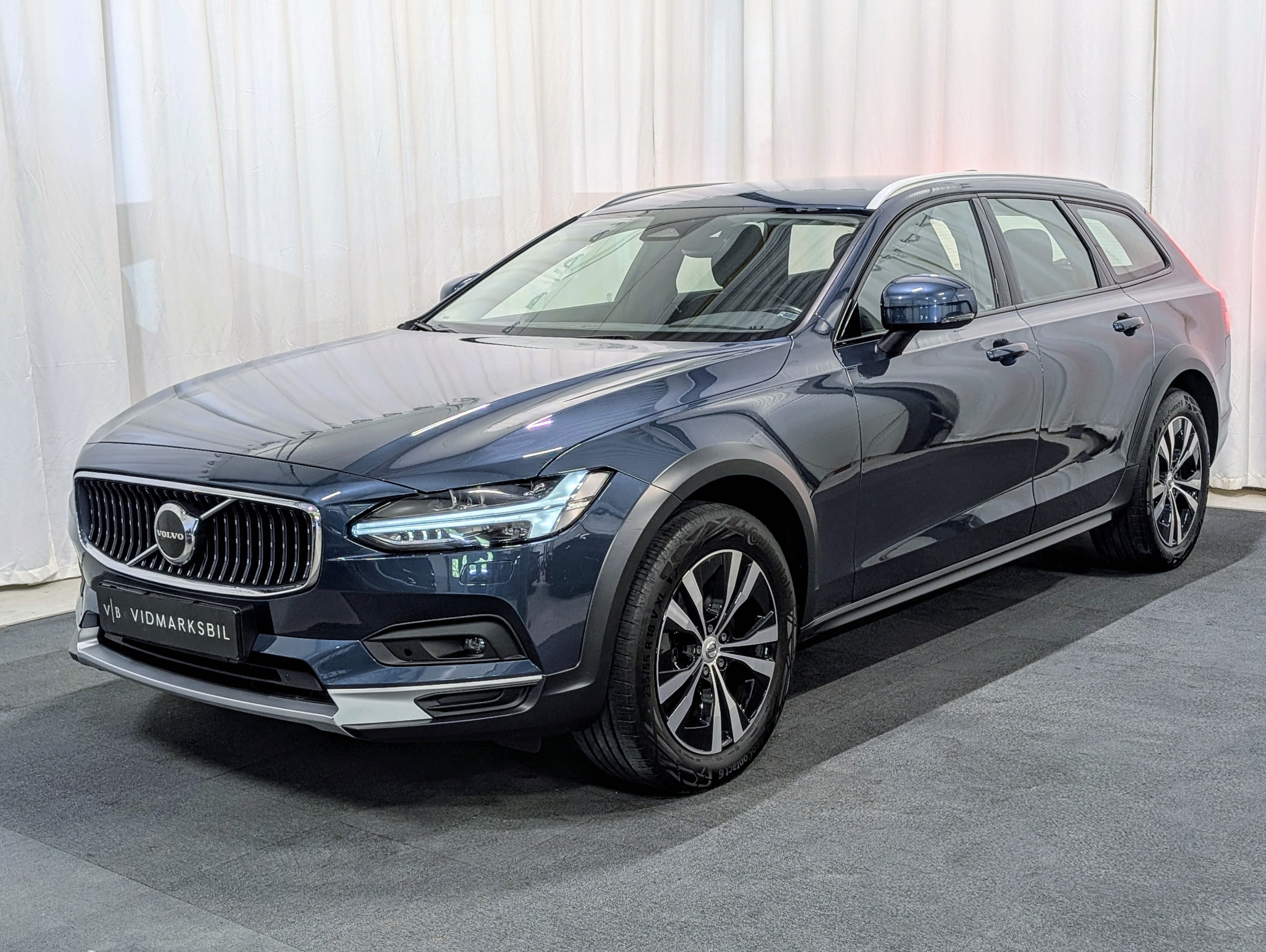 Volvo V90 Cross Country