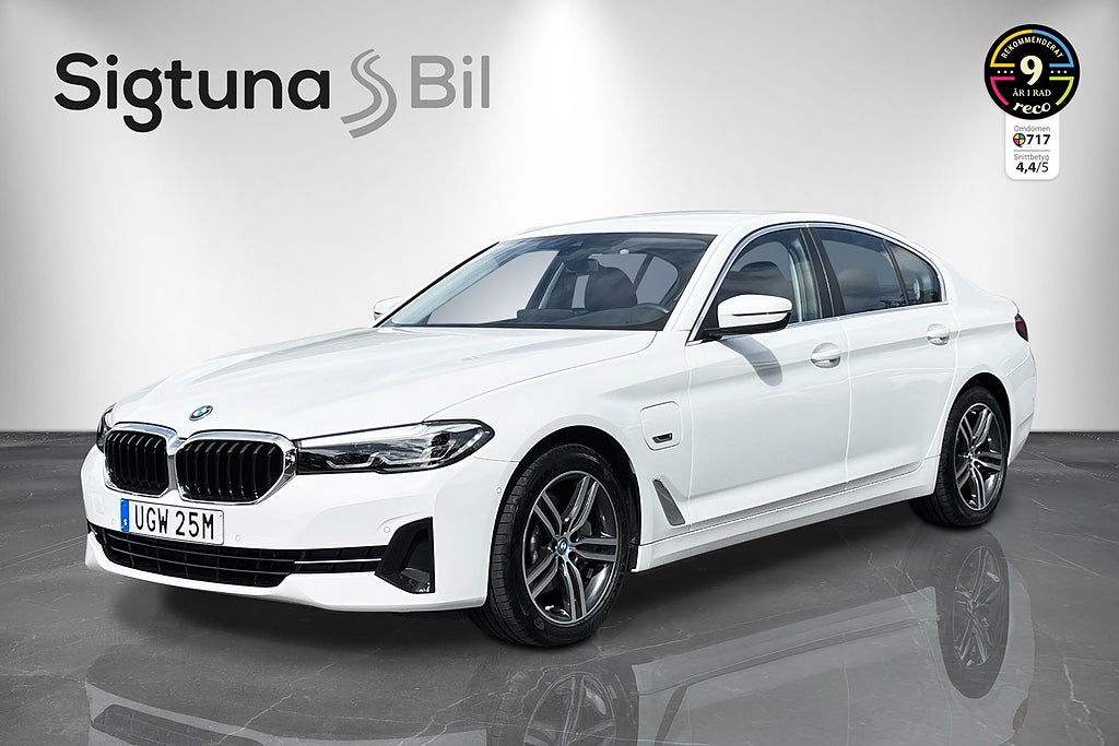 BMW 530e Sedan / M sport ratt / Backkamera 