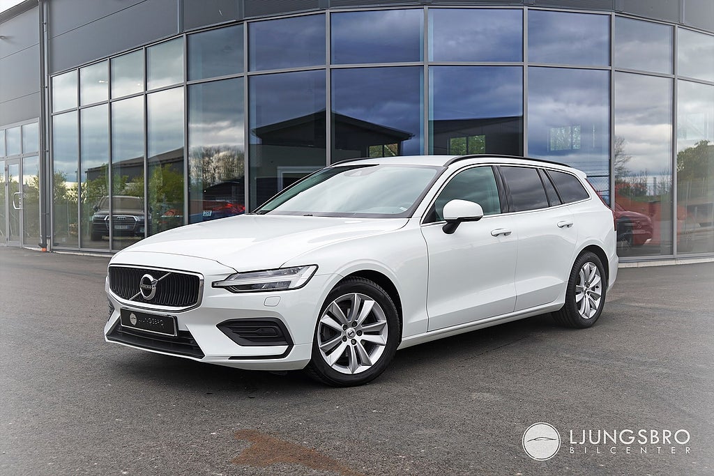 Volvo V60 B4 Momentum 197 hk / B-KAMERA / NAVI