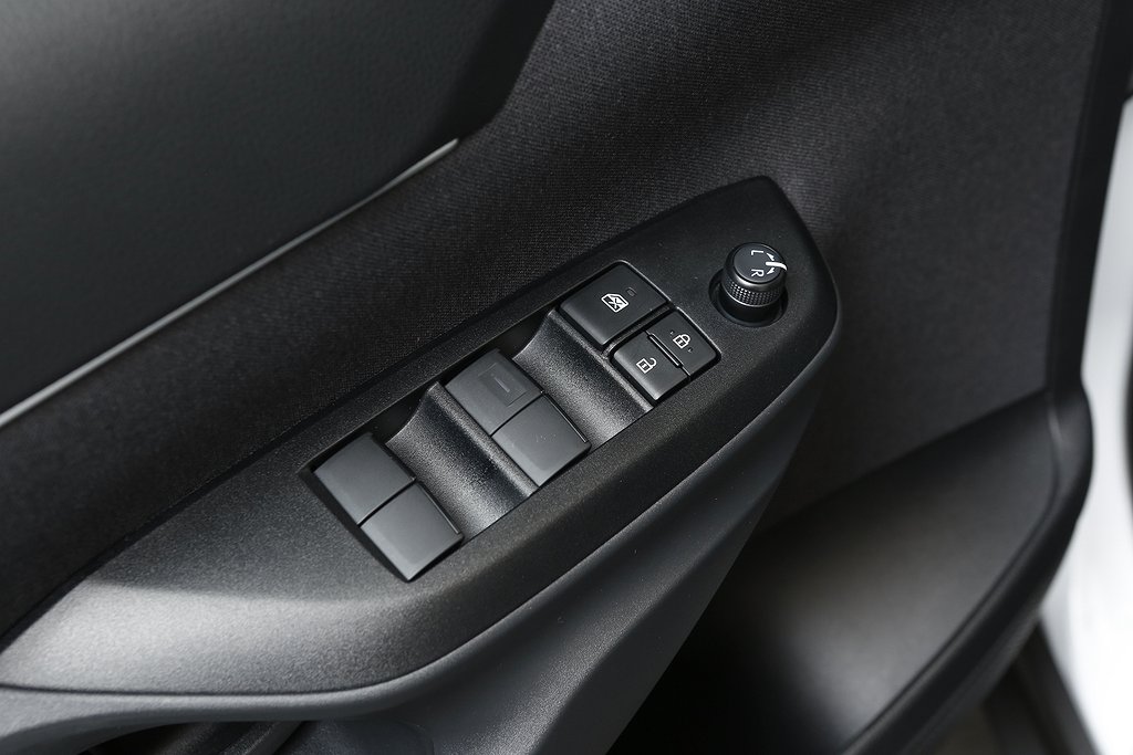 Toyota Yaris Cross 1,5 Hybrid e-CVT Active Motorvärmare 2024