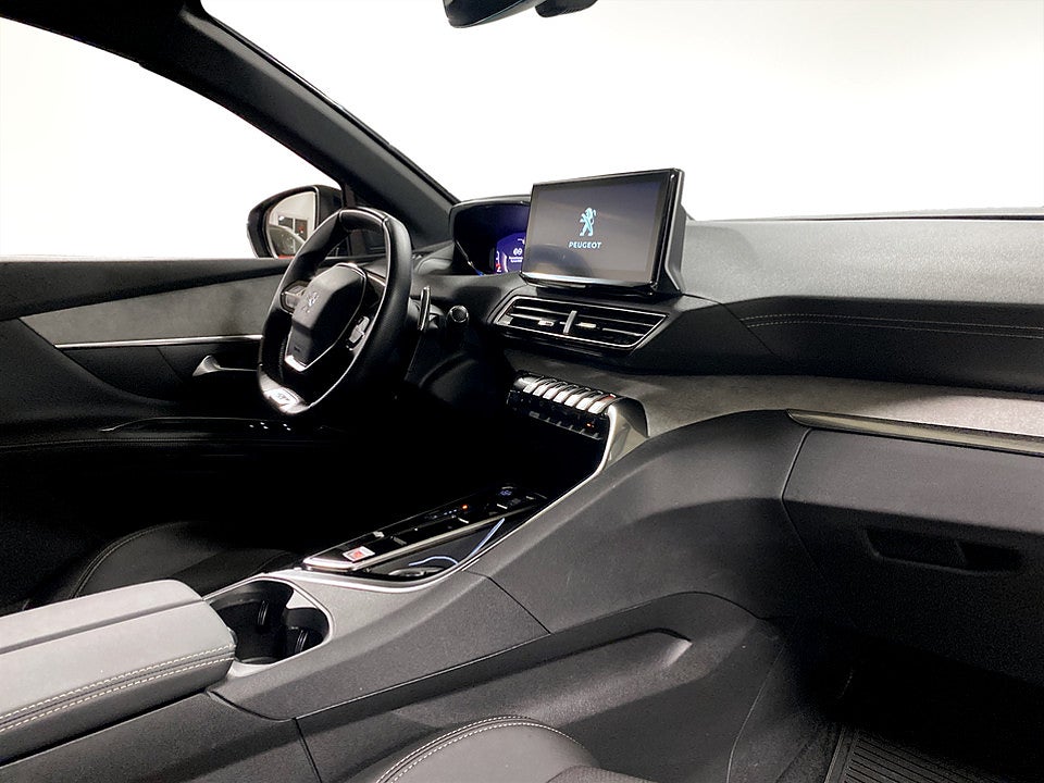 Bild på Peugeot 5008 GT 1,2 PT 130hk Aut 7-SITS B-KAMERA CARPLAY