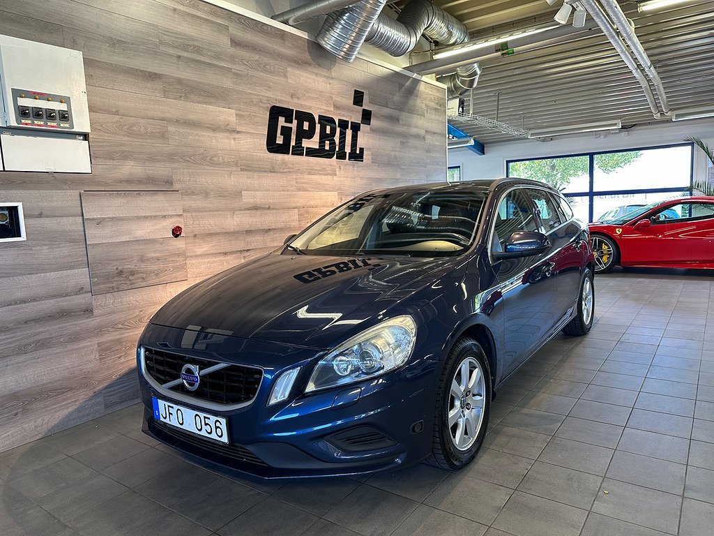 Volvo V60 T4 Momentum | 21900mil | Svensksåld 