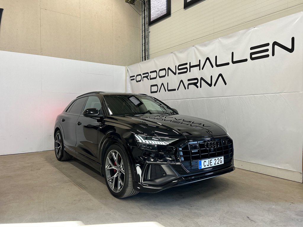 Audi Q8 50 TDI quattro  S Line PANORAMA / VALCONA - SE UTR