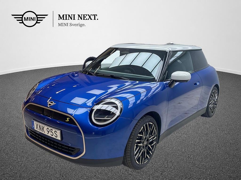 MINI Cooper SE Favoured Trim, Paket XL