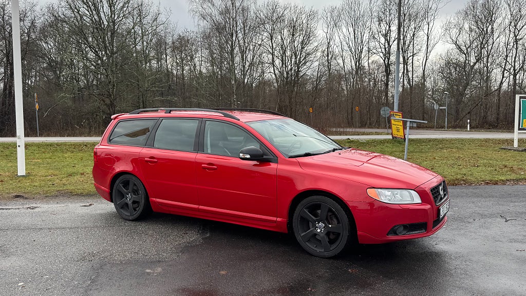 Volvo V70 2.5FT R-Design Euro 5