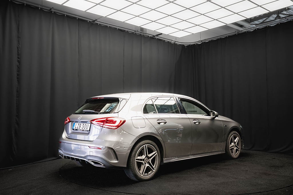 Mercedes-Benz A 250 e AMG WIDESCREEN PREMIUMLJUD CARPLAY 93.5%SoH