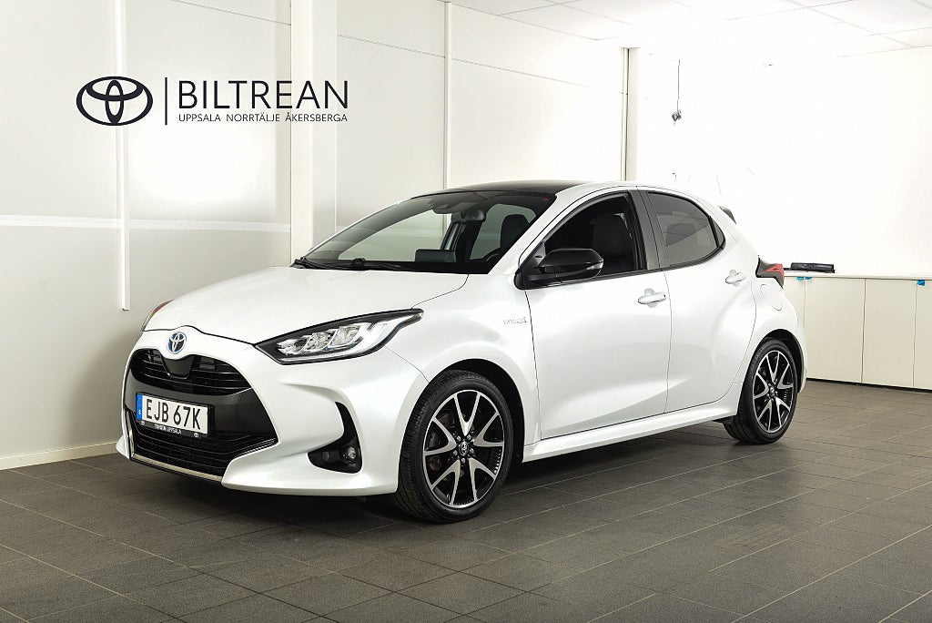 Toyota Yaris 1,5 Elhybrid Style / JBL / Panorama / M-värmare
