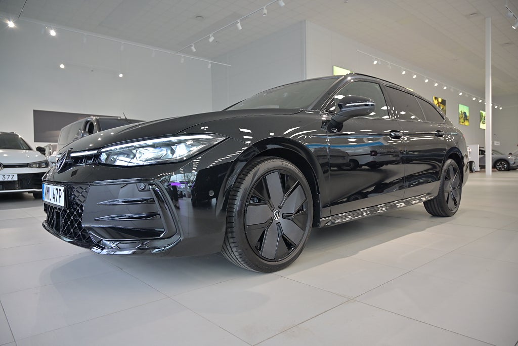 Volkswagen Passat 2.0 TDI 4M 193 hk *Black Edition*