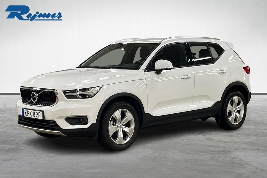 Volvo XC40 T3 FWD Momentum Advanced