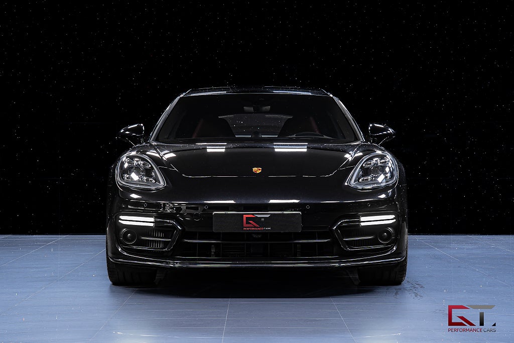Porsche Panamera 4 E-Hyb Platinum Edt SportDesign Tvåtons Pano 21" BOSE