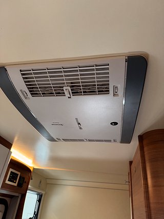 Husbil-alkov Elnagh Baron 22 150HK 20 av 25