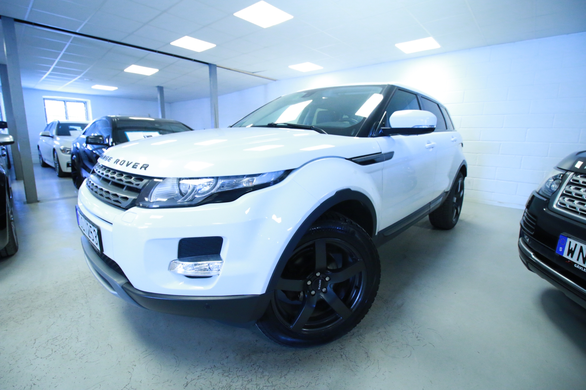 Land Rover Range Rover Evoque 2012, bild 2/30