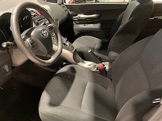 Halvkombi Toyota Auris 10 av 22