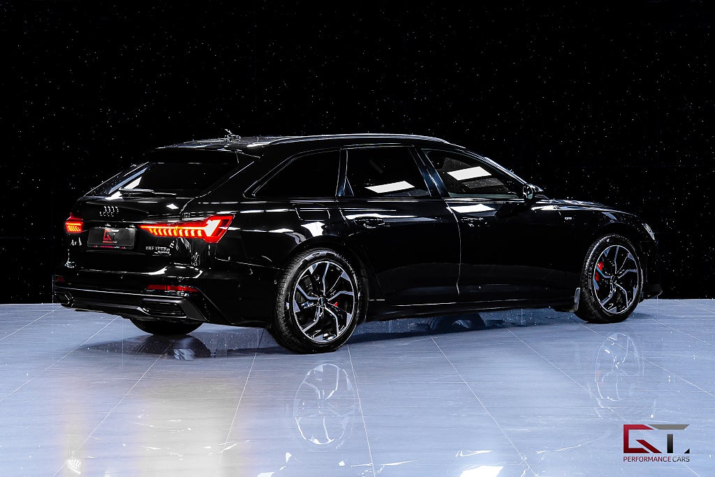 Audi A6 Avant 55 TFSI e S-Line Cockpit Optikpaket Dragkrok ACC