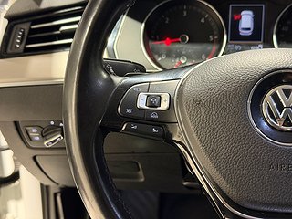 Kombi Volkswagen Passat 14 av 27