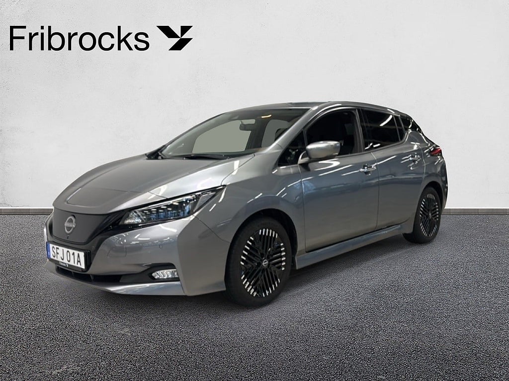 Nissan Leaf 39kWh N-Connecta *3,99% RÄNTA* V-hjul/360kamera/Navi