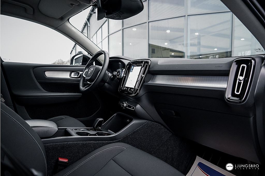 Volvo XC40 Recharge T4 211hk Momentum