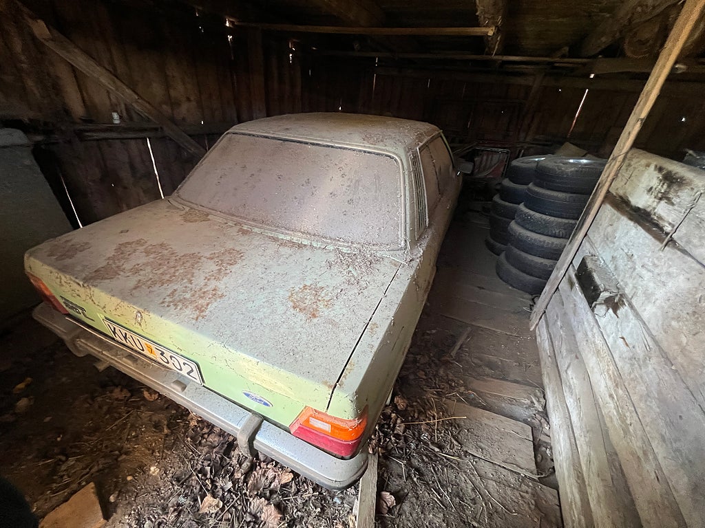 Ford Taunus 2-dörrars Sedan